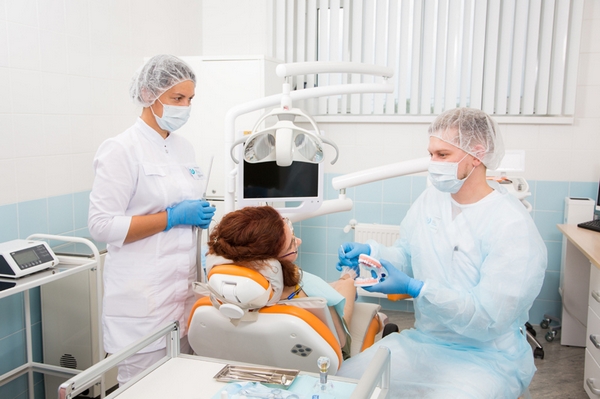 Коли варто відвідати стоматолога?