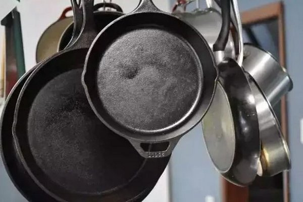 Как отмыть сковороду от нагара за 5 минут: простейший способ
