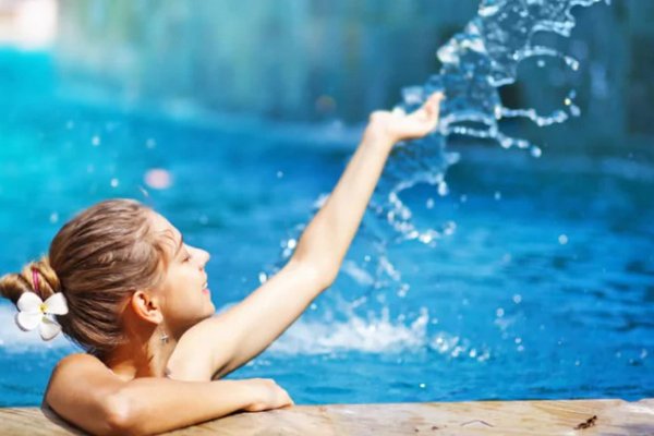 Переохлаждение при купании: как распознать и чем опасно