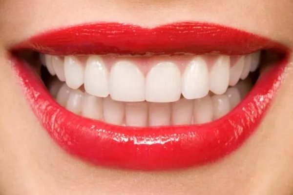Какие продукты портят зубы?