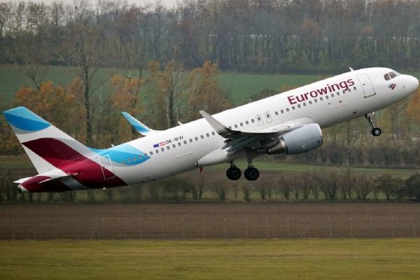 Пилоты немецкого лоукостера Eurowings начали забастовку: сотни рейсов могут отменить