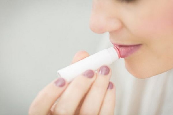 Как сделать бальзам для губ в домашних условиях: простые рецепты