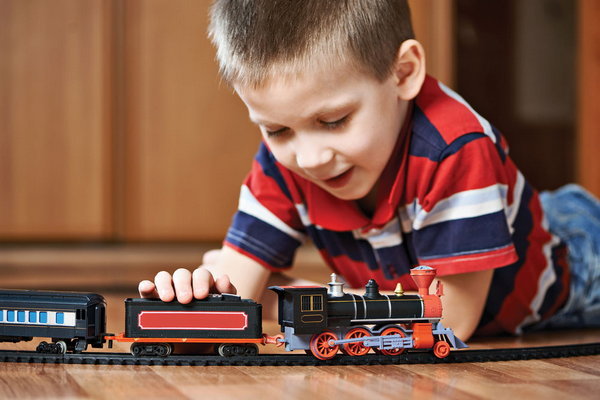 Детская железная дорога: виды и как выбрать
