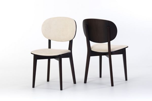 Тренди в дизайні кухонних стільців: оновлення вашого простору