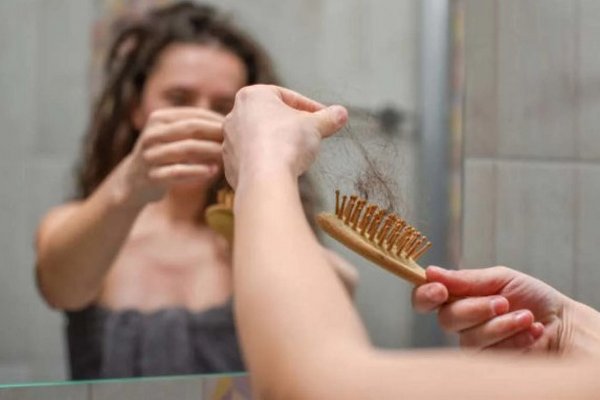 Как остановить сезонное выпадение волос