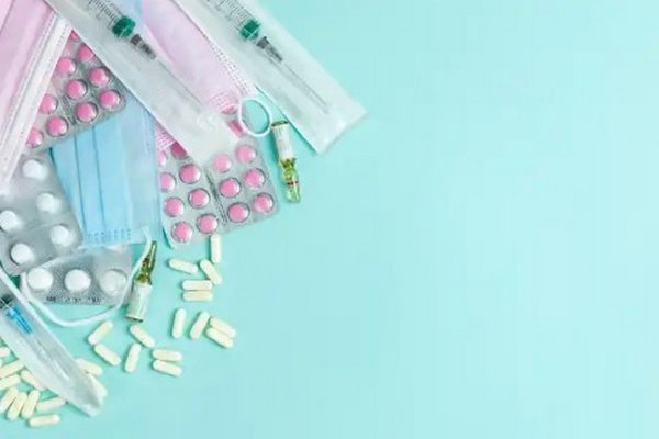 Уколы или таблетки: какие лекарства выбрать