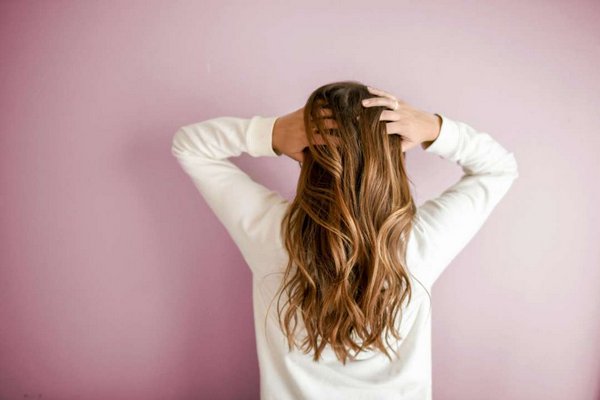 Нехватка этих витаминов и минералов приводит к ухудшению состояния волос