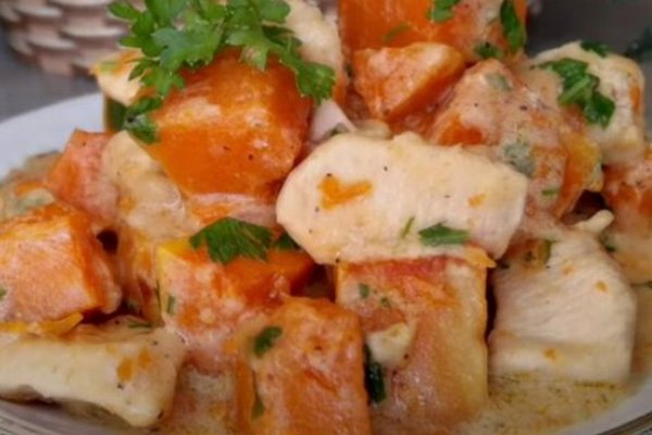 Осенний бестселлер – рецепт нежной и сочной курочки, запеченной с тыквой