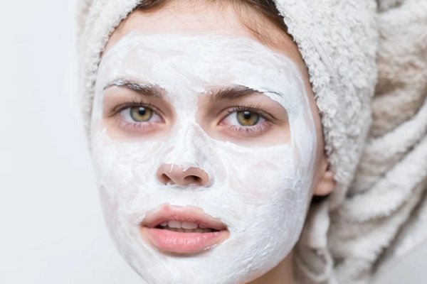 Домашний SPA: освежающая маска с рисовой мукой, белком и сметаной для идеальной кожи