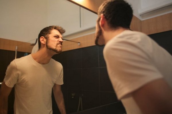 Антимотивация: 5 фраз, которые вредят вашему мужчине