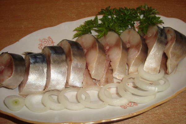 Засолка Скумбрии Дома: Проверенный Рецепт с Чайной Заваркой – Легко и Вкусно!