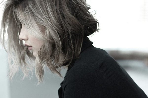 Бигуди-липучки: секрет длительного прикорневого объема на тонких волосах