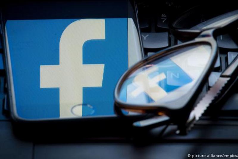Суды могут обязать Facebook искать и удалять оскорбления