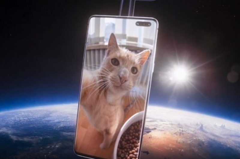 Samsung запустить смартфон в стратосферу