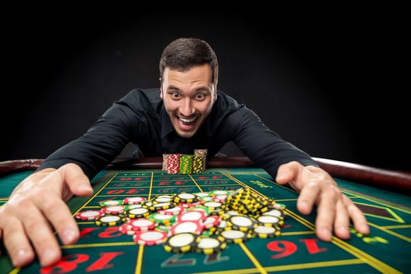 Как играть в казино: правила, советы, ошибки