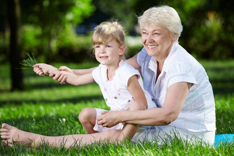 Доверять ли воспитание своих детей бабушкам или дедушкам?