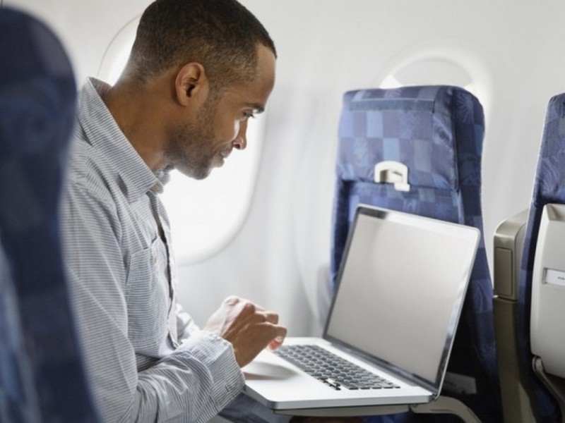 Индия сняла запрет на Wi-Fi в самолетах