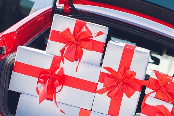 Каким подарком можно порадовать автомобилистов?