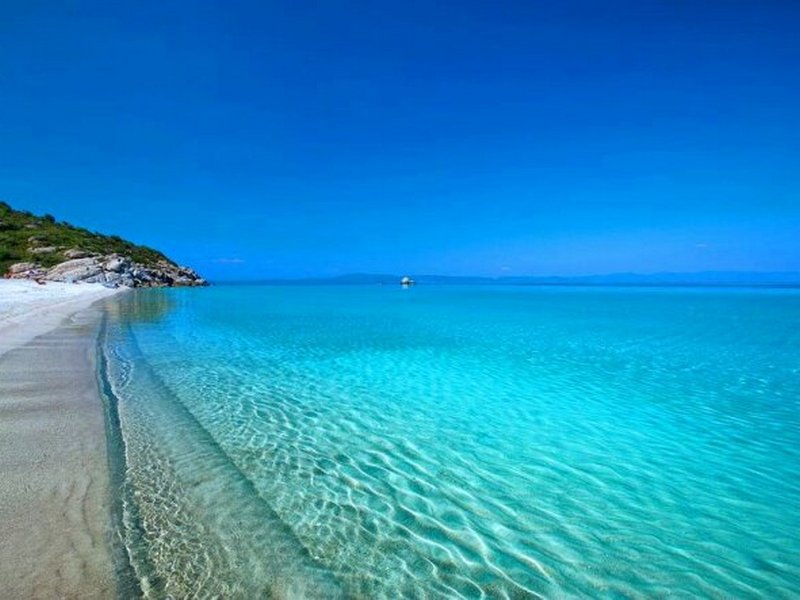 Греция начнет принимать туристов с 15 июня