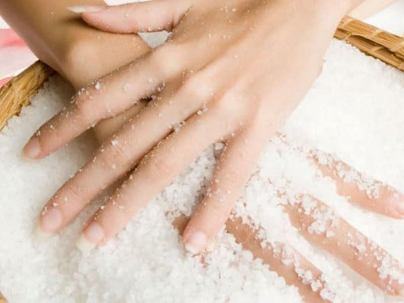 Пилинг с солью в домашних условиях