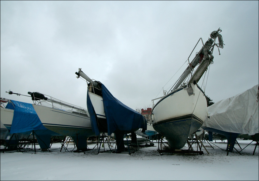Как организована зимняя парковка для яхты?
