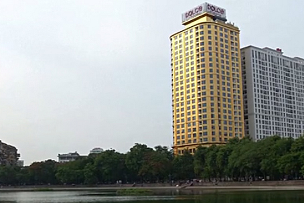 Во Вьетнаме открыли первый в мире позолоченный отель