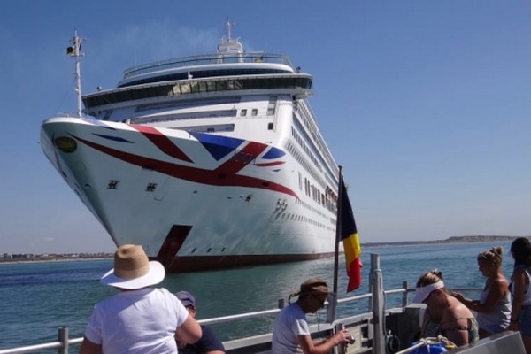 В Британии круизные «лайнеры-призраки» стали туристической аттракцией