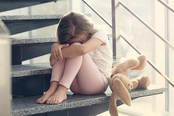 10 современных детских страхов, мешающих счастью