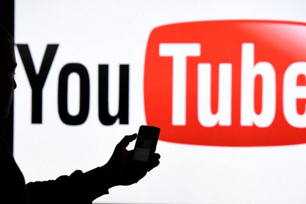 YouTube будет показывать рекламу на всех видео