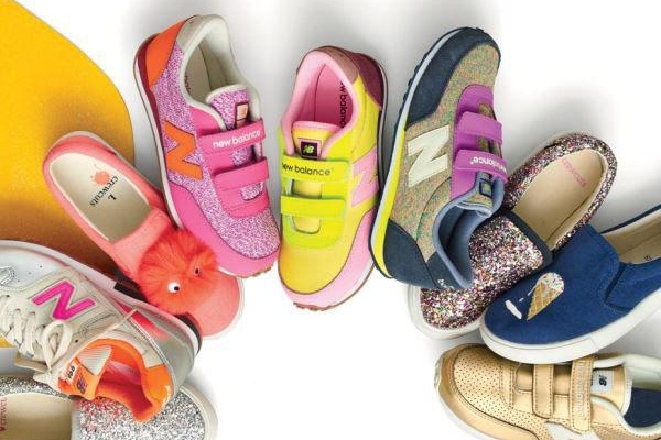 Оптовые закупки детской обуви: какие преимущества и где их делать?