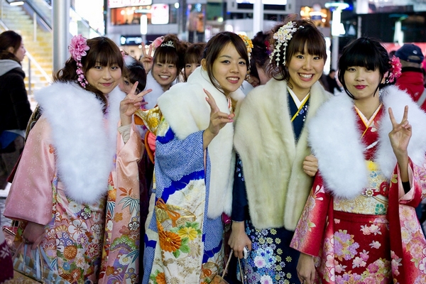Кимоно по случаю: День совершеннолетия