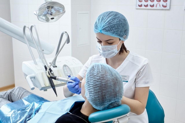 Когда стоит обращаться к стоматологу?