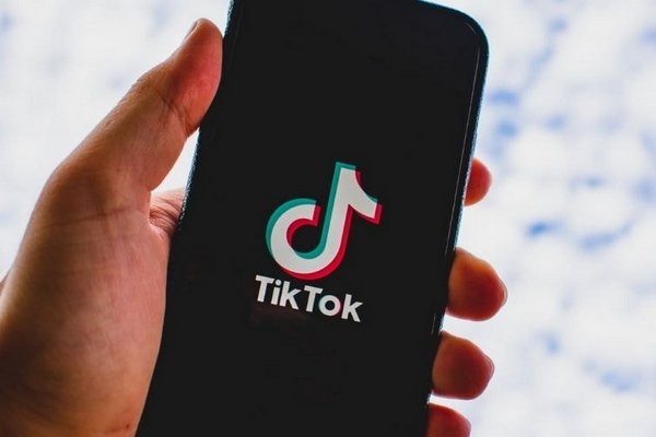 TikTok стал самым популярным в мире сайтом 2021 года