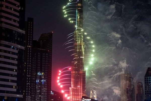 Главный небоскреб Дубая анонсировал новогоднее шоу