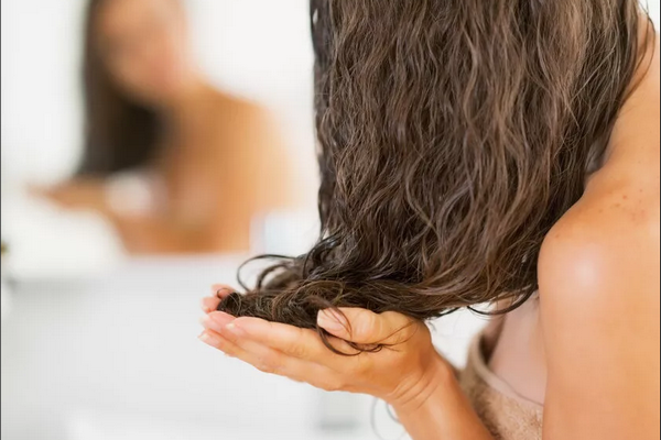 Обязательные процедуры для волос. Мытье