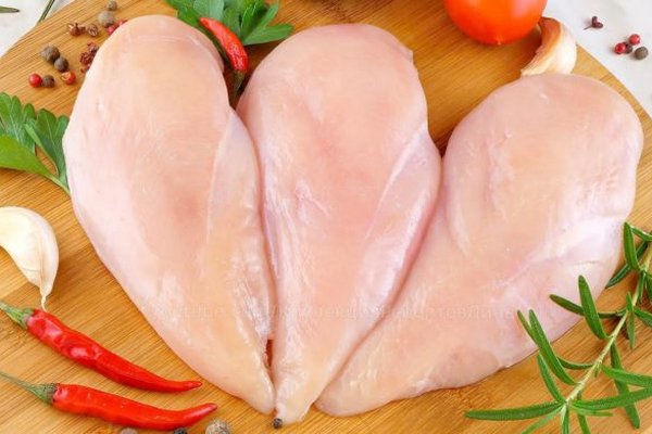 Специалисты рассказали, как выбрать свежее и качественное куриное филе